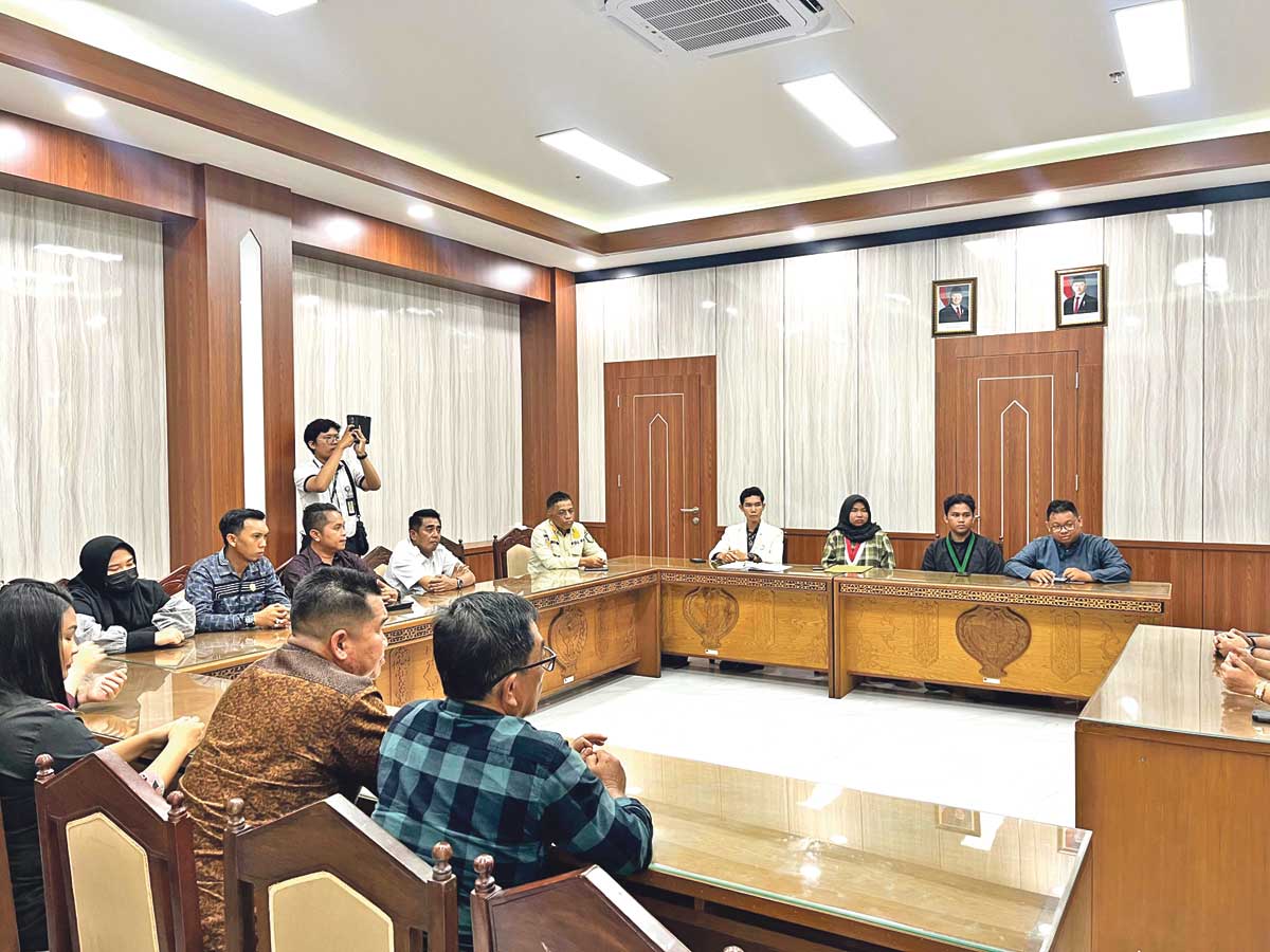 BERLANJUT: Jajaran DPRD Kotim menyampaikan aspirasi massa demo di Kotim beberapa waktu lalu ke DPRD Kalteng.