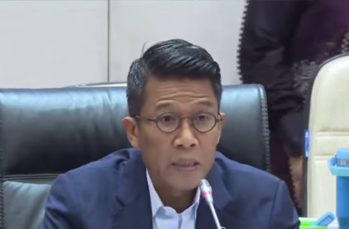 Ketua Komisi XI DPR, Mukhamad Misbakhun mengusulkan tarif PPN dari 11 persen menjadi 10 persen. (Tangkapan layar YouTube Komisi XI DPR RI Channel)