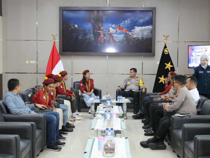 LUAR BIASA : Kapolda Kalteng, Irjen Pol Iwan Kurniawan audiensi bersama PMKRI Cabang Palangka Raya, di Mapolda Kalteng. FOTO: DODI/RADAR SAMPIT