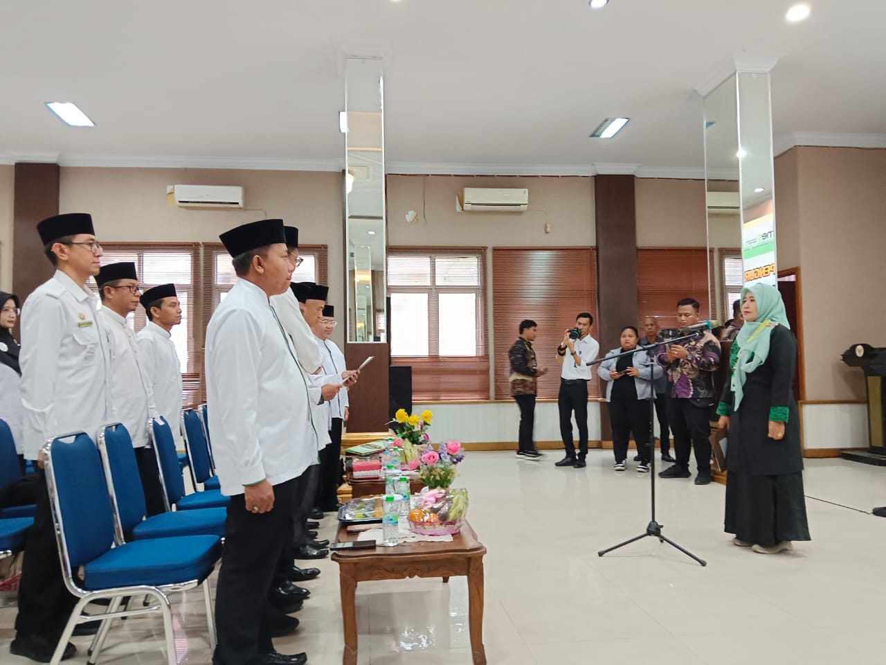 Pengurus Daerah (PD) Masyarakat Ekonomi Syariah (MES) Kabupaten Kotawaringin Barat resmi dikukuhkan oleh Pengurus Wilayah (PW) MES Provinsi Kalimantan Tengah, pada Rabu (10/9) di Pangkalan Bun