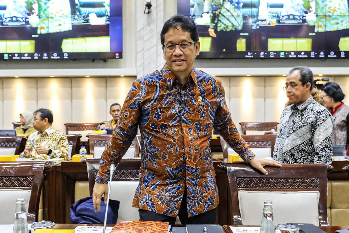 Menteri Keuangan Purbaya Yudhi Sadewa bersiap mengikuti rapat kerja dengan Komisi XI DPR di Kompleks Parlemen, Senayan, Jakarta, Rabu (10/9/2025). (Salman Toyibi/Jawa Pos)