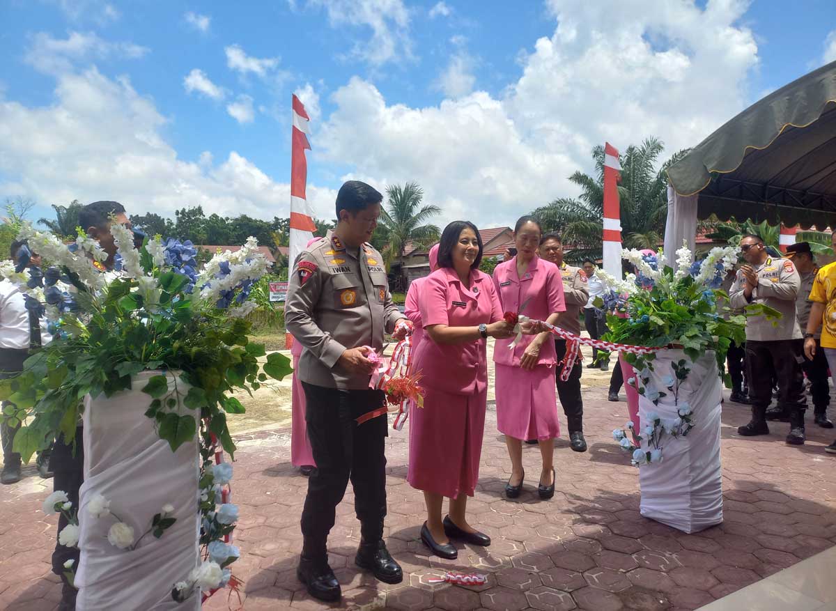 KUNKER: Kapolda Kalteng Irjen Pol Iwan Kurniawan meresmikan GOR Tatag Trawang Tungga di lingkungan Polres Seruyan, Jumat (19/9).