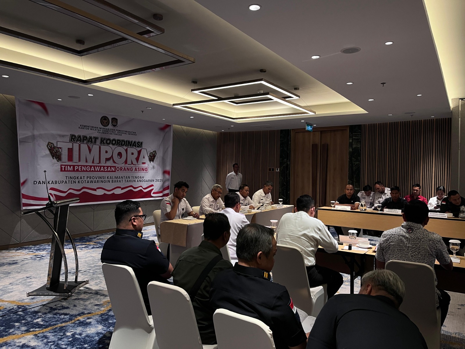 PROGRAM KERJA: Kegiatan Tim Pengawasan Orang Asing (Timpora) yang dilaksanakan di Kabupaten Kotawaringin Barat, Rabu (1/10).&nbsp;KANTOR IMIGRASI SAMPIT FOR RADAR SAMPIT