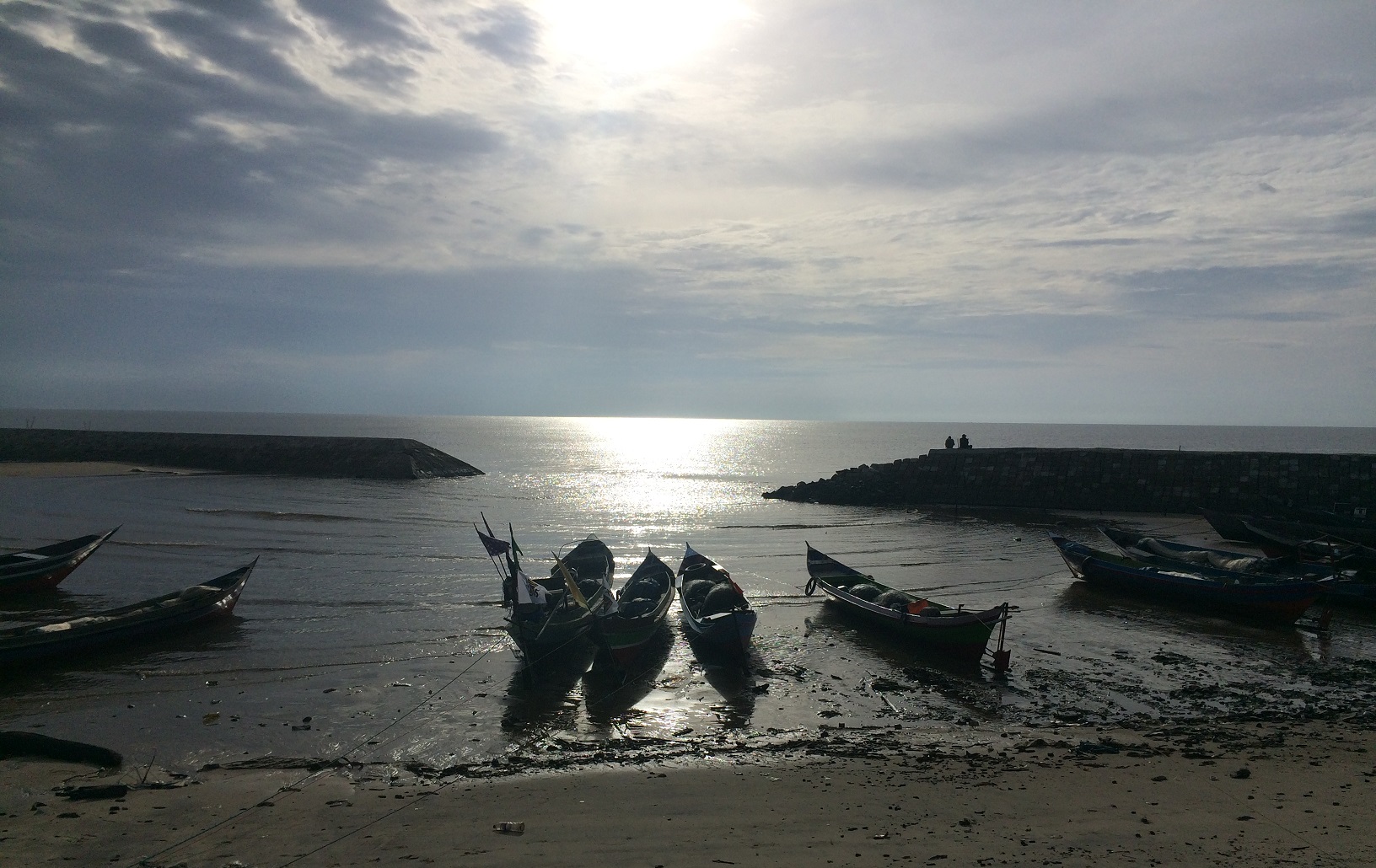 Pagi hari di sekitar kampung nelayan di Pantai Ujung Pandaran, Kotawaringin Timur.