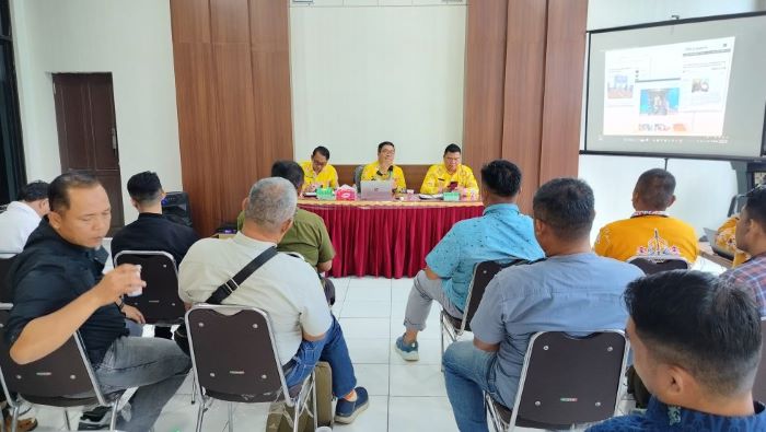 PERTEMUAN : Suasana pertemuan Dinas Pertanian Gunung Mas (Gumas) dengan sejumlah manajemen PBS di sektor perkebunan, Kamis (9/10/2025). FOTO : DISKOMINFO SANTIK/RADAR SAMPIT