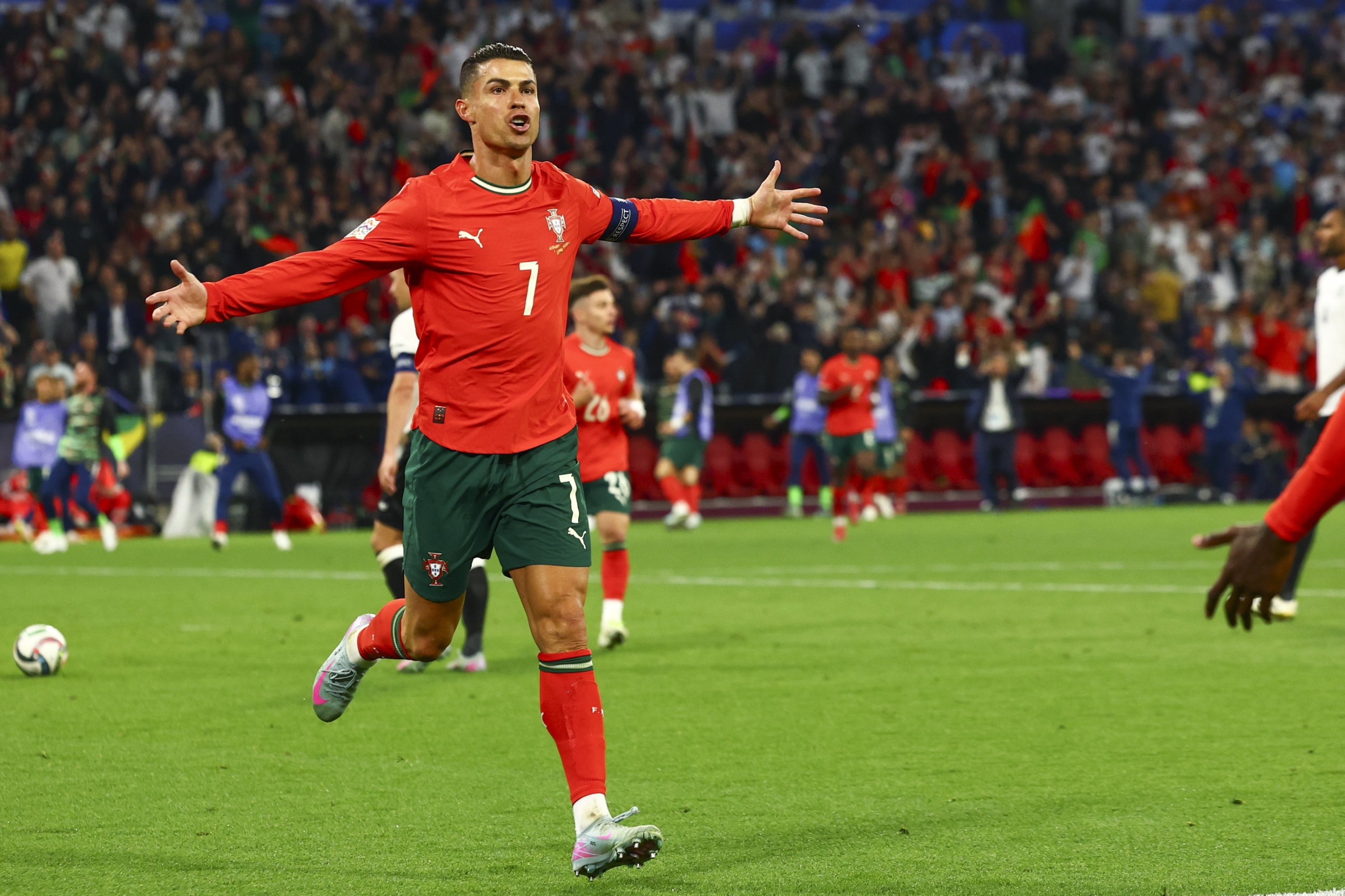 Cristiano Ronaldo-Timnas Portugal