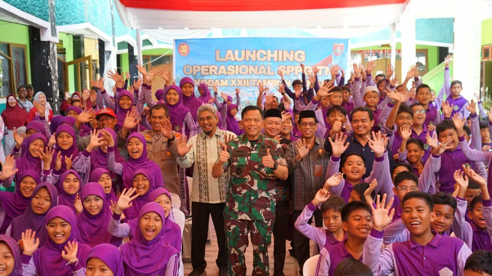 Kepala Dinas pendidikan Kota Palangka Raya, Jayani saat menghadiri kegiatan peluncuran SPPG Kodam, belum lama ini.