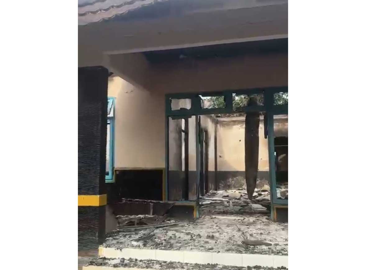 DIBAKAR: Bangunan kantor PT BJAP-03 hangus terbakar di Kecamatan Seruyan Tengah.