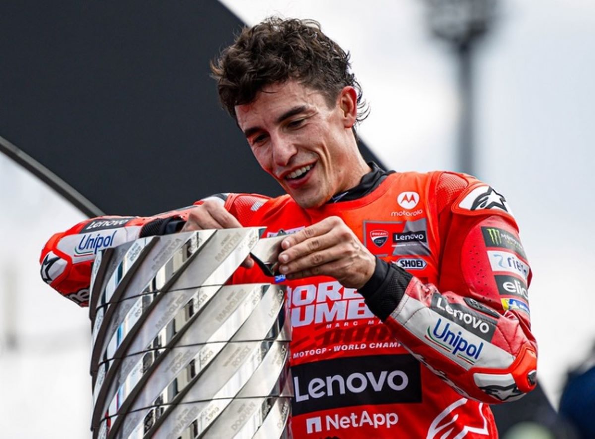 Marc Marquez saat menjuarai MotoGP di sirkuit Motegi Jepang, dan menempatkannya menjuarai musim 2025.