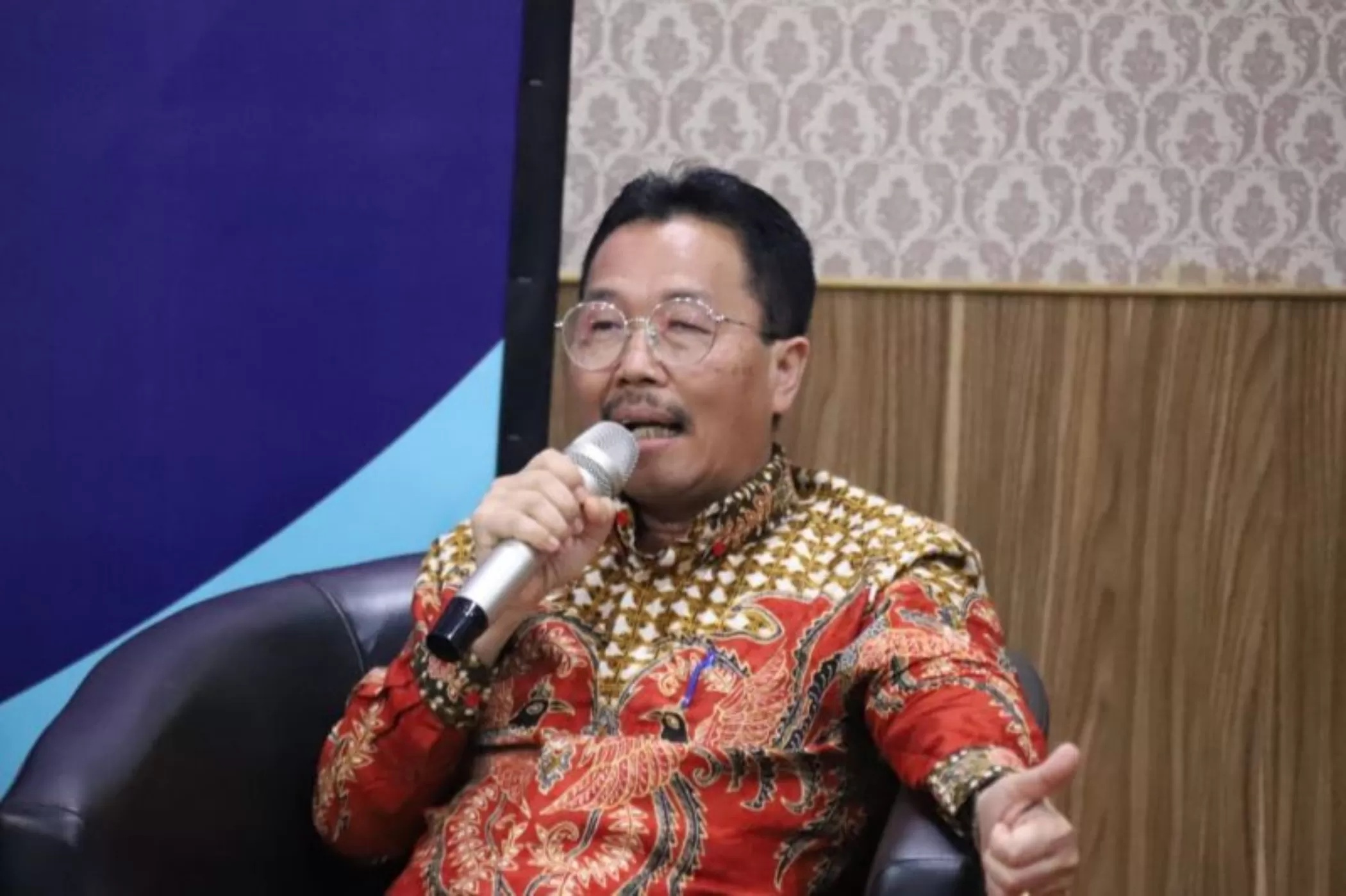 Direktur Pendidikan Kristen Kemenag Suwarsono menjelaskan soal tunjangan dan insentif bagi guru pendidikan agama Kristen. (Kemenag)