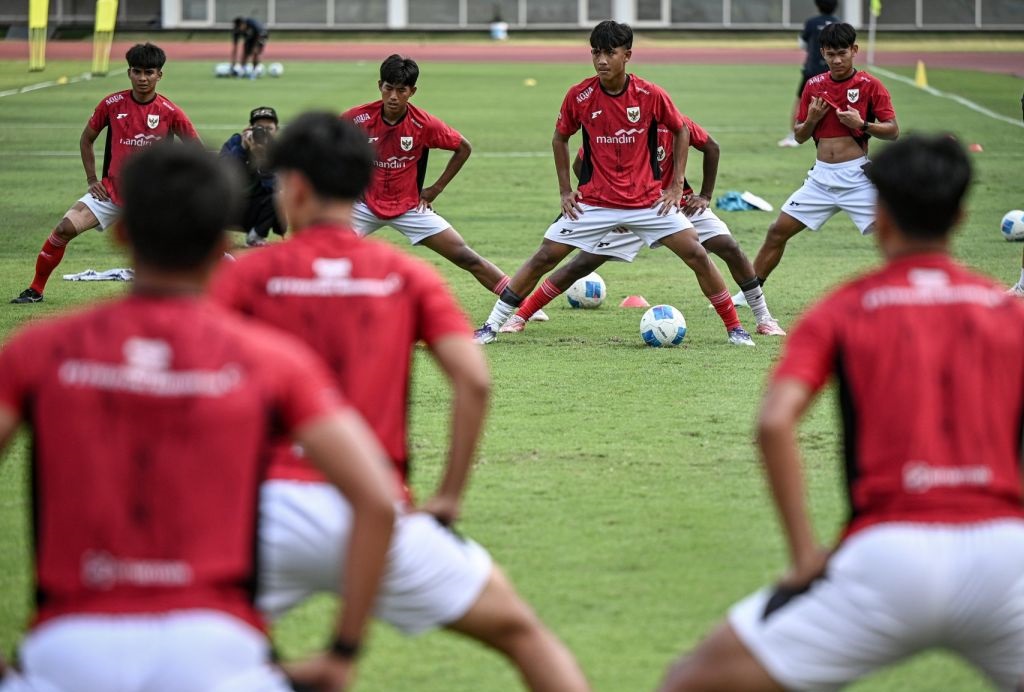 Pemain timnas Indonesia U-17 saat latihan, persiapan tampil di Piala Dunia U-17 2025
