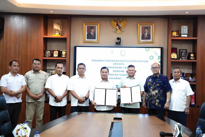 KERJA SAMA: Pemkab Kotim dan Bank Tanah usai penandatanganan nota kesepakatan optimalkan pengelolaan pertanahan, di Jakarta pada Rabu (5/11/2025). FOTO: BUPATI KOTIM HALIKINNOR/RADAR SAMPIT