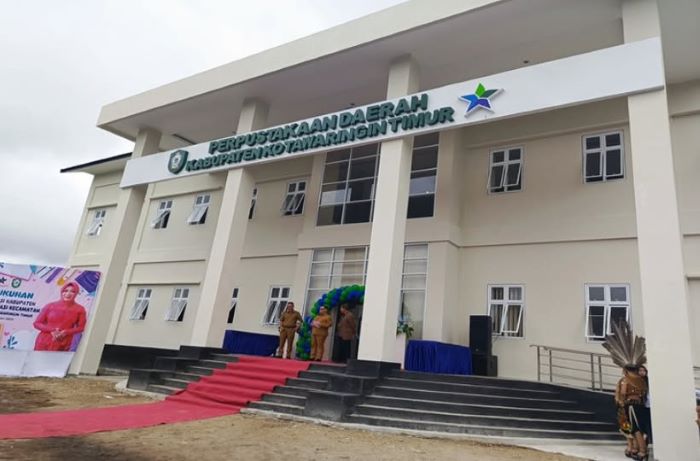 Gedung megah kantor Dinas Perpustakaan dan Kearsipan Kotim. IST.DOK. DPKK/FACEBOOK/RADAR SAMPIT