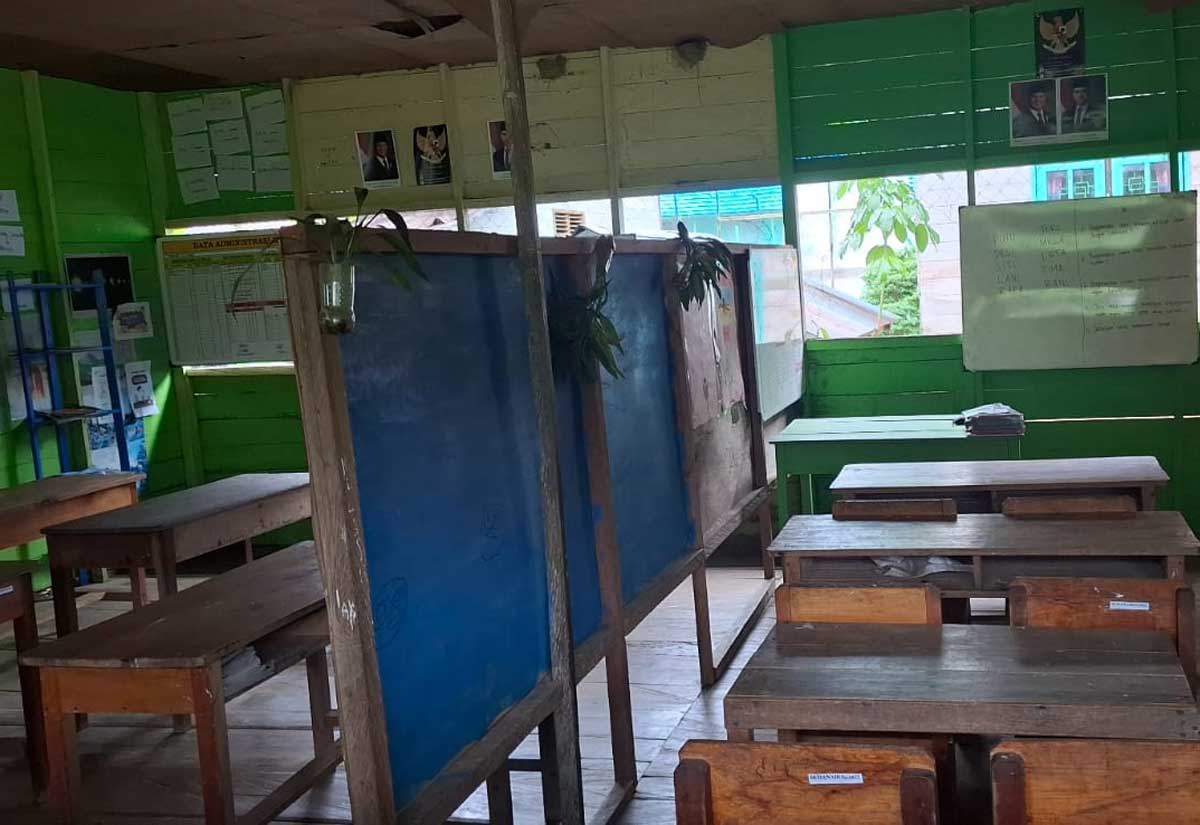 DIGABUNG: Ruangan kelas di SDN Desa Tumbang Ramei yang digunakan siswa.