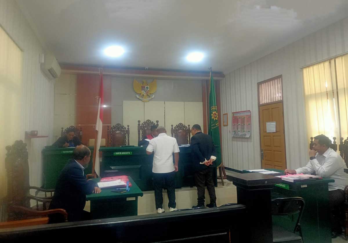 HAK HUKUM: Proses sidang perdana praperadilan terkait penetapan tersangka dalam kasus dugaan korupsi pabrik tepung ikan, Selasa (10/11).