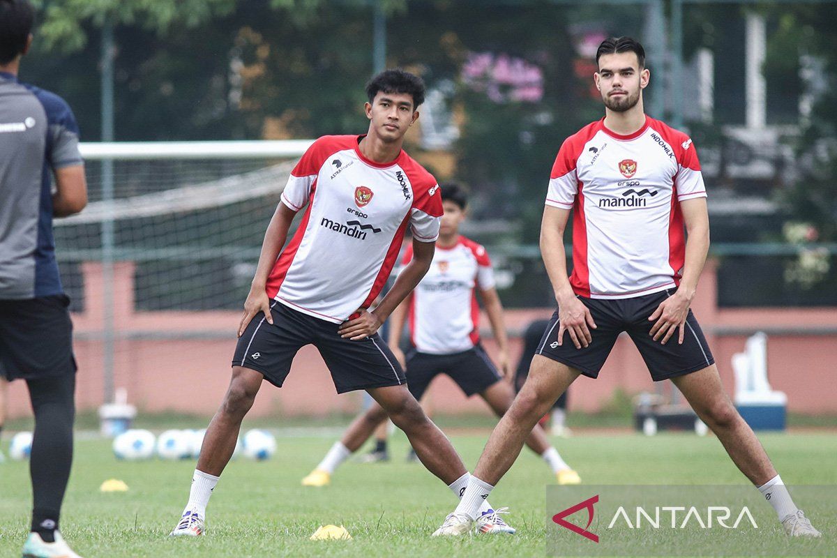 Pemain timnas Indonesia U-23 saat berlatih