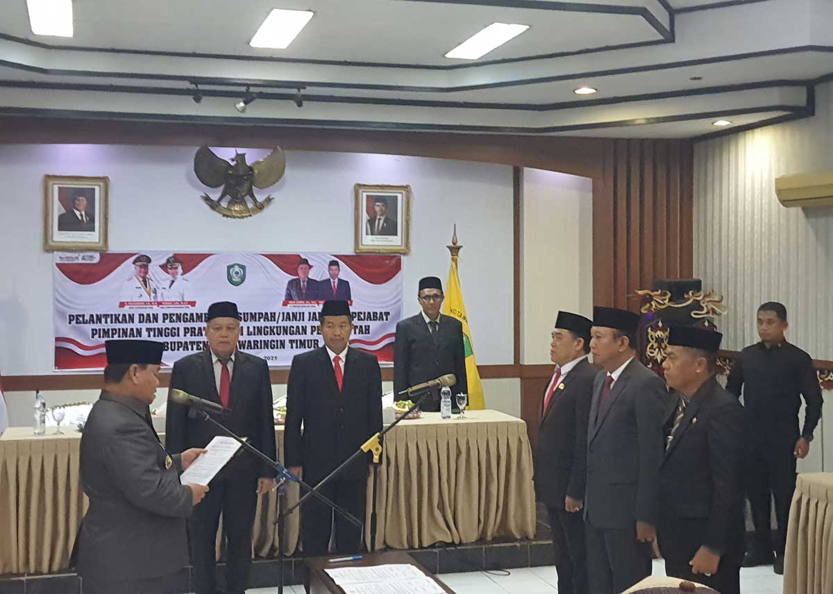 DILANTIK: Bupati Kotim Halikinnor melantik tiga pejabat tinggi pratama di Aula Anggrek Tewu Lantai II, Setda Kotim, Jumat (14/11).