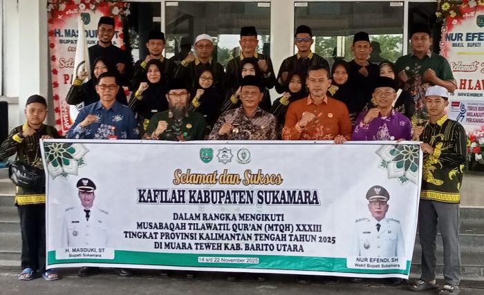 KEAGAMAAN: Kafilah Sukamara diberangkatkan ke Barito Utara mengikuti MTQH Kalteng ke-33. FOTO: FAUZIANNUR/RADAR SAMPIT