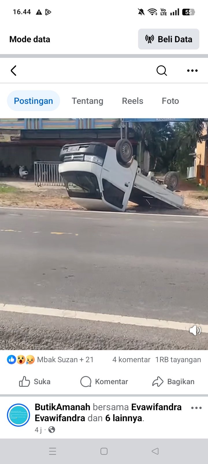 Kondisi mobil pick up dan kendaraan roda dua saat mengalami kecelakaan di kilometer 40 Jalan Ahmad Yani Desa Pandu Senjaya, Kecamatan Pangkalan Lada, Rabu (19/11).