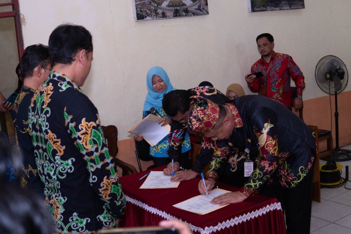 SERTIJAB : Serah terima jabatan di Kantor Kepala Dinas Kebudayaan dam Pariwisata Kotim. IST/RADAR SAMPIT