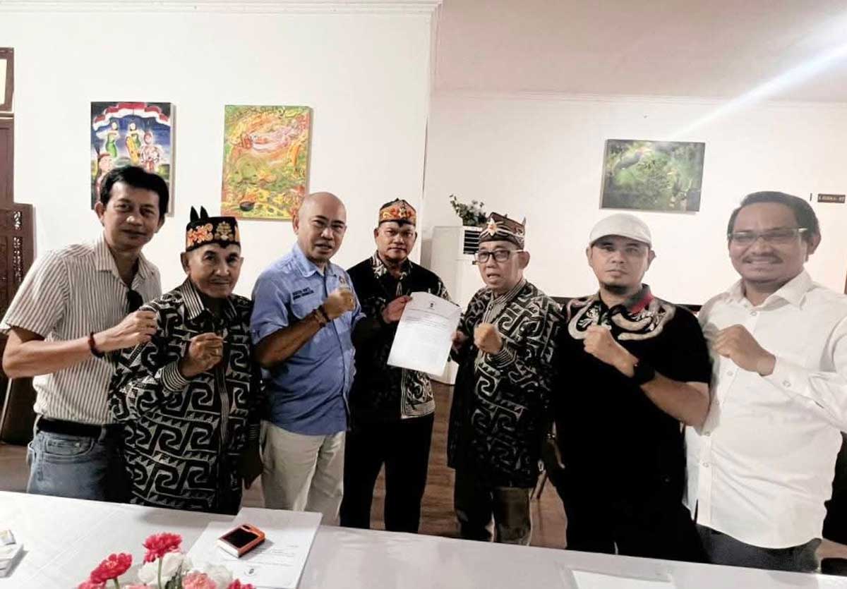 USULKAN PENGUSIRAN: Pengurus GDAN mengusulkan agar pelaku kejahatan narkotika diberikan sanksi adat Dayak terberat berupa pengusiran dari Kalteng.