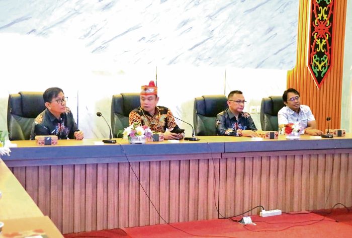 KIM: Kegiatan sosialisasi Komunitas Informasi Masyarakat (KIM) di ruang Sampit Creative Hub Diskominfo Kotim, Kamis (27/11/2025). DISKOMINFO KOTIM UNTUK RADAR SAMPIT