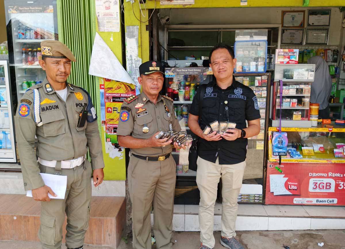 DISITA: Pegawai Bea Cukai Sampit bersama Satpol PP Seruyan mengamankan rokok ilegal dari kegiatan operasi gabungan di Kecamatan Seruyan Hilir.