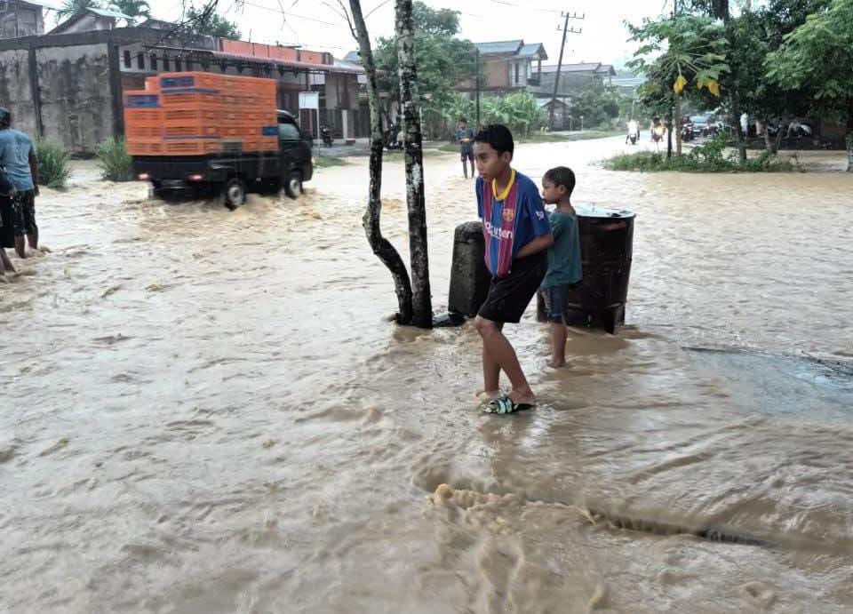 Banjir yang merendam salah satu wilayah di Sumatera Utara