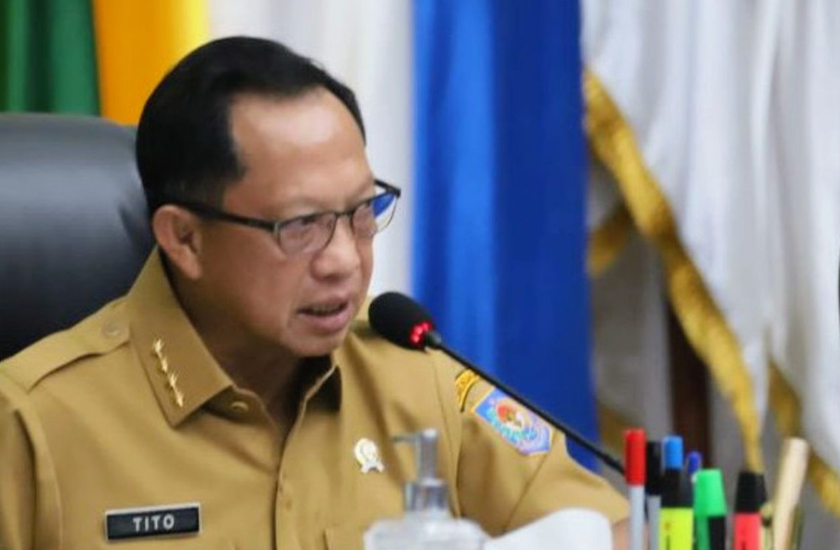 Mendagri Tito Karvanian saat memimpin salah satu agenda rapat koordinasi.