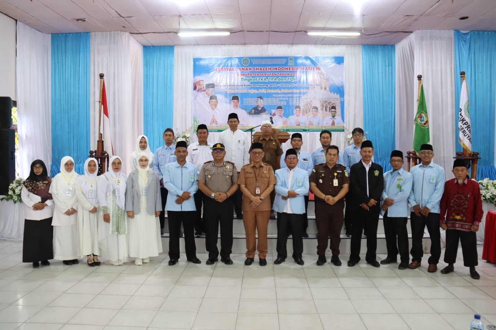 Penjabat (Pj) Sekretaris Daerah Kabupaten Seruyan Bahrun Abbas membuka Festival Anak Shaleh Indonesia (FASI) III Tahun 2025 di Gedung Serba Guna Kuala Pembuang, Senin (15/12).
