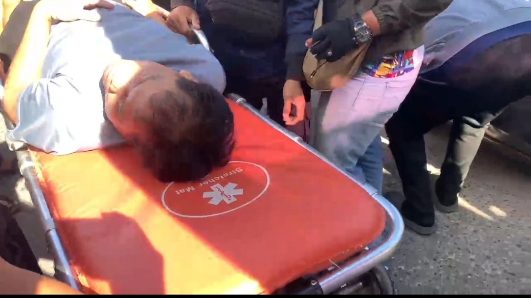 Seorang pria yang masih diselidiki polisi identitasnya, setelah ditemukan tak bernyawa di dalam sebuah mobil yang pakir di depan sebuah toko di Jalan Yos Sudarso, Palangka Raya, Rabu (17/12) sore.