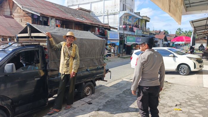 PATROLI : Suasana patroli yang dilakukan personel Polsek Kurun di objek vital dan pusat keramaian, Jumat (26/12/2025). FOTO : HUMAS POLRES GUMAS/RADAR SAMPIT