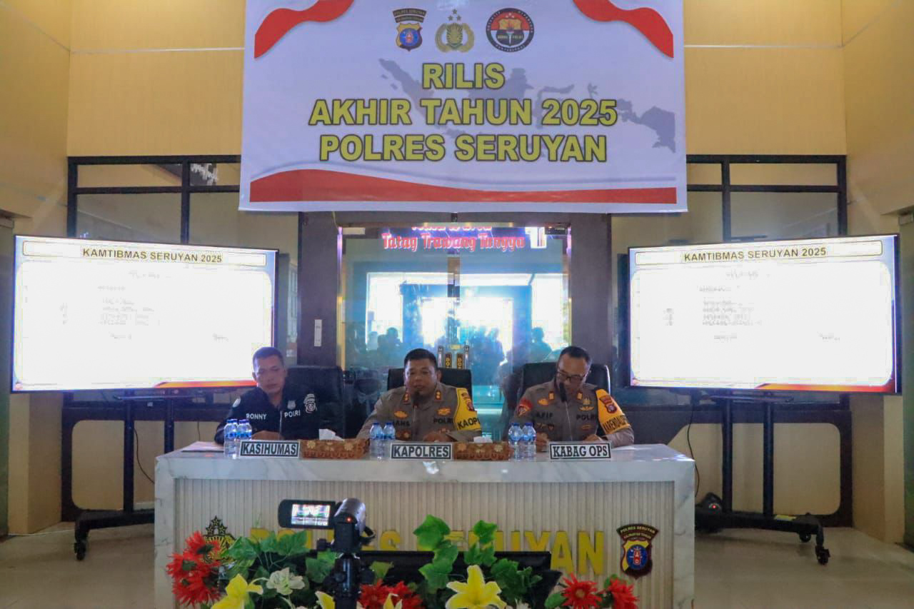 Kapolres Seruyan AKBP Han&rsquo;s Itta Papahit membeberkan data penanganan keamanan dan ketertiban masyarakat (kamtibmas) sepanjang 2025. (Rifani/Radar Sampit)