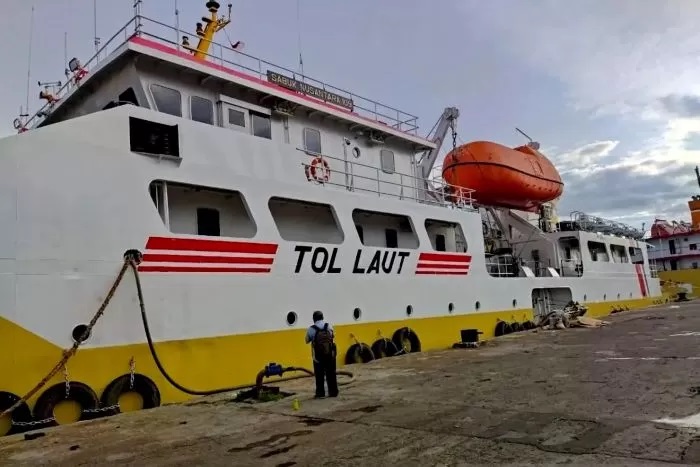 TOL LAUT: Kapal Perintis PT Pelayaran Nasional Indonesia (Pelni) melalui KM Sabus Nusantara atau Sanus 109, di Kabupaten Sangihe. (ANTARA)