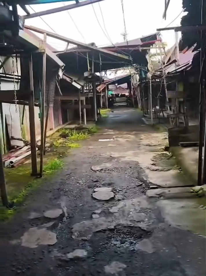 Kondisi Pasar Saik Indra Kencana, Kelurahan Raja, Kecamatan Arsel, Kabupaten Kotawaringin Barat, Minggu (4/1)