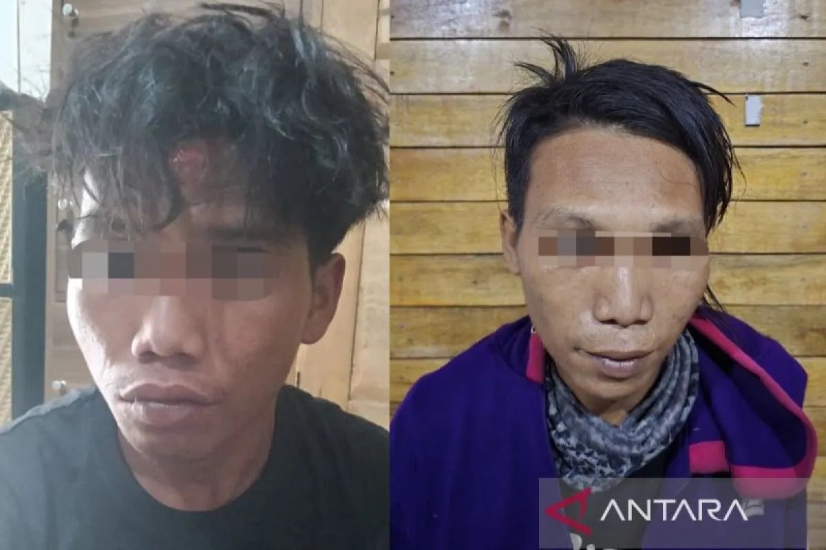 Dua pelaku curanmor saat diamankan petugas, Rabu (7/1/2026). ANTARA/HO-Polres Kapuas.