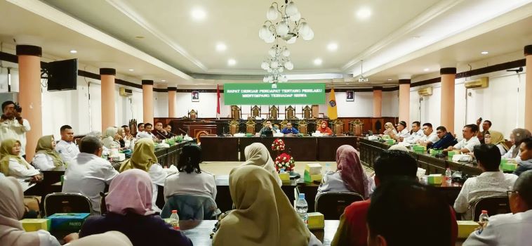RDP : Suasana pertemuan lanjutan membahas penanganan fenomena LGBT di lingkungan sekolah Kota Tarakan. (AGUS DIAN ZAKARIA/RADAR TARAKAN)