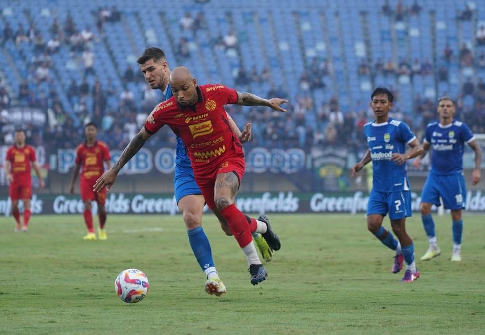 Pertemuan Persib Bandung dan Persija yang akan digelar Minggu (11/1) nanti.