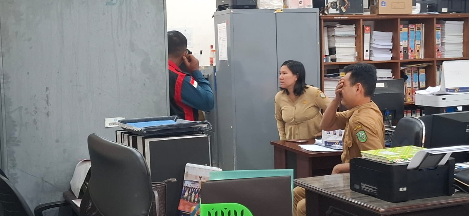 GELEDAH: Tim penyidik Kejaksaan Tinggi (Kejati) Kalimantan Tengah menggeledah Kantor DPRD Kabupaten Kotawaringin Timur (Kotim)