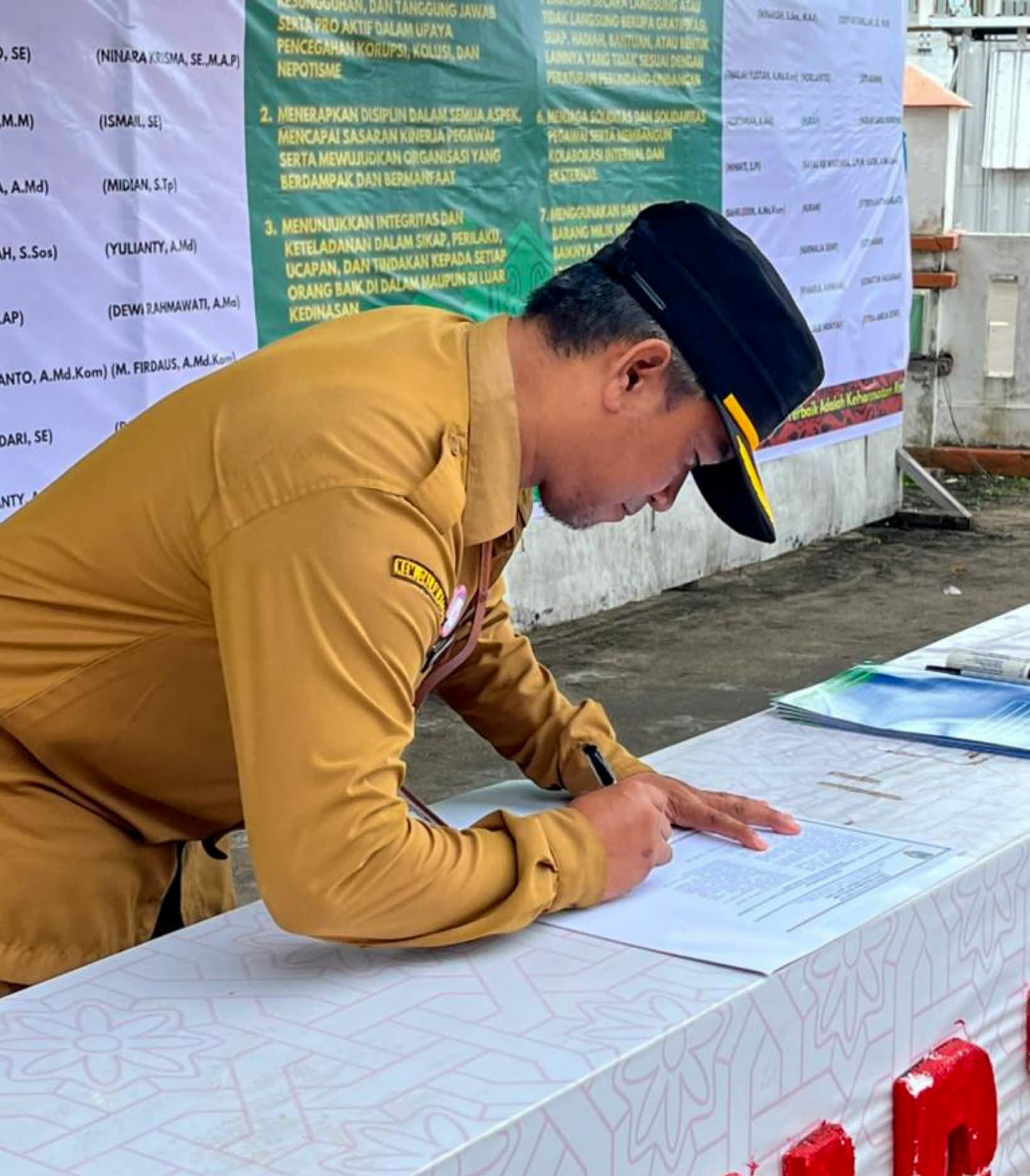 DPMPTSP Gelar Penandatanganan Pakta Integritas