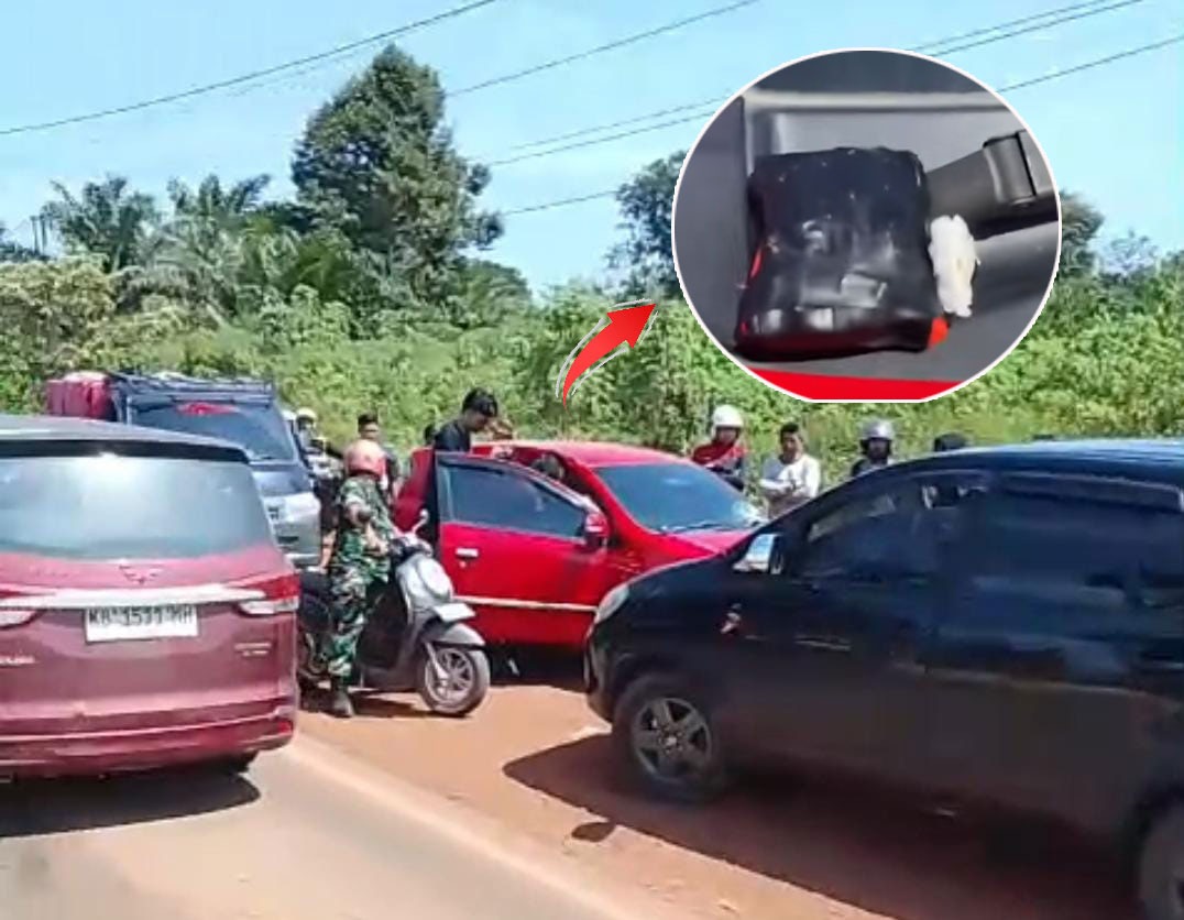 Suasana penangkapan pelaku tabrak lari pelajar di Sungai Paring , ditemukan juga paket diduga narkoba jenis sabu yang dilempar tersangka sesaat sebelum pencegatan.