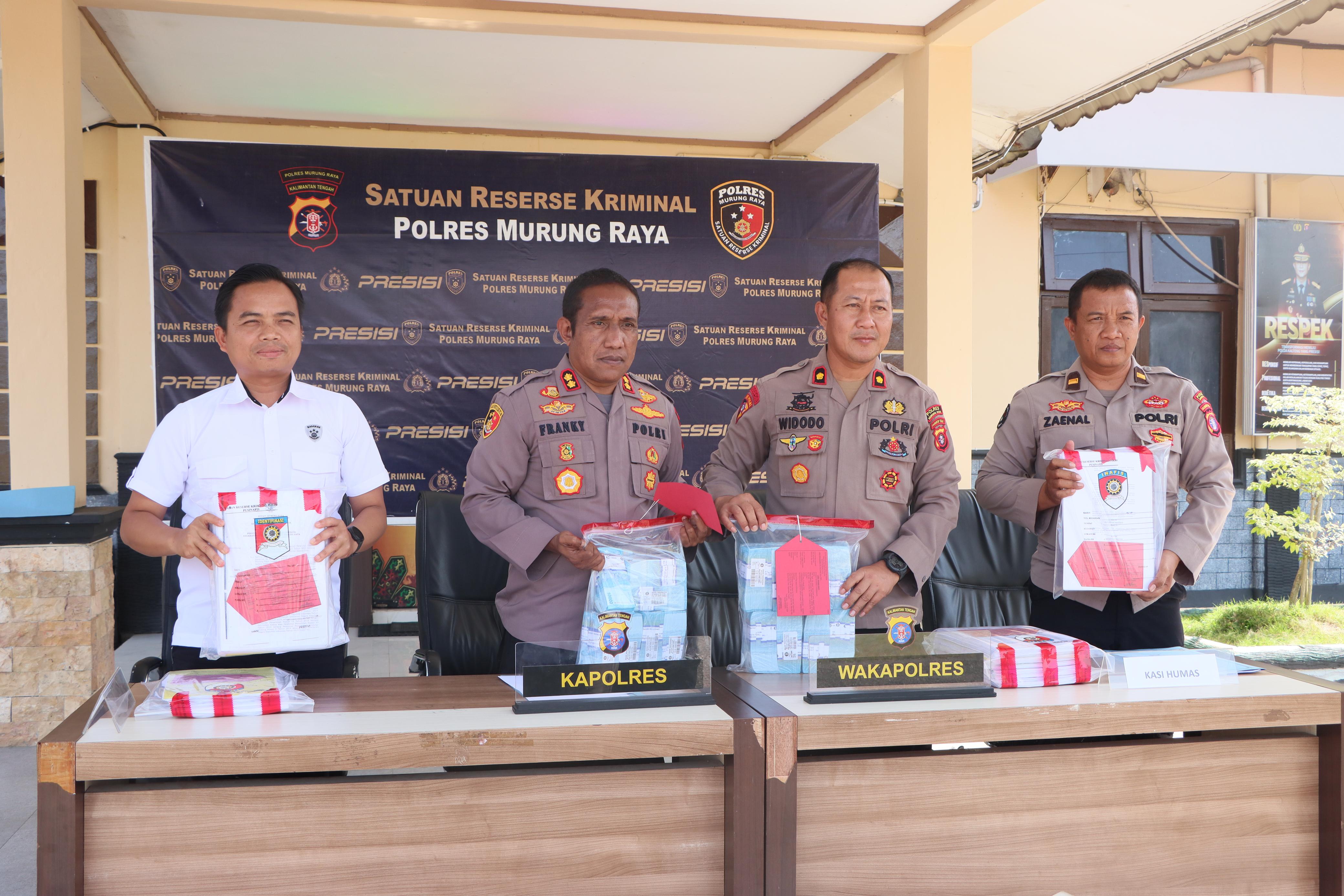 Kepolisian Resor (Polres) Murung Raya mengungkap dugaan tindak pidana korupsi dalam pengelolaan Anggaran Pendapatan dan Belanja Desa (APBDes) Desa Olung Ulu, Kecamatan Tanah Siang, Kabupaten Mura