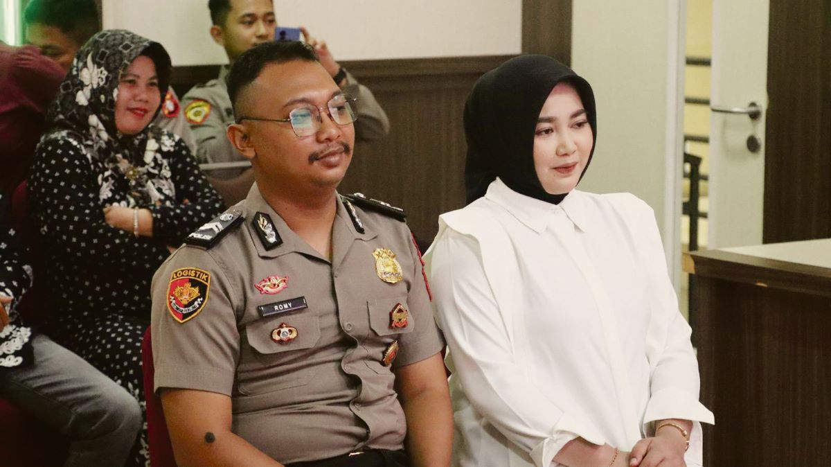 PRA NIKAH: Anggota Polri mengikuti sidang BP4R di Aula Command Center Mapolresta Palangka Raya, Jumat (23/1/2026). FOTO: POLRESTA PALANGKA RAYA/RADAR SAMPIT