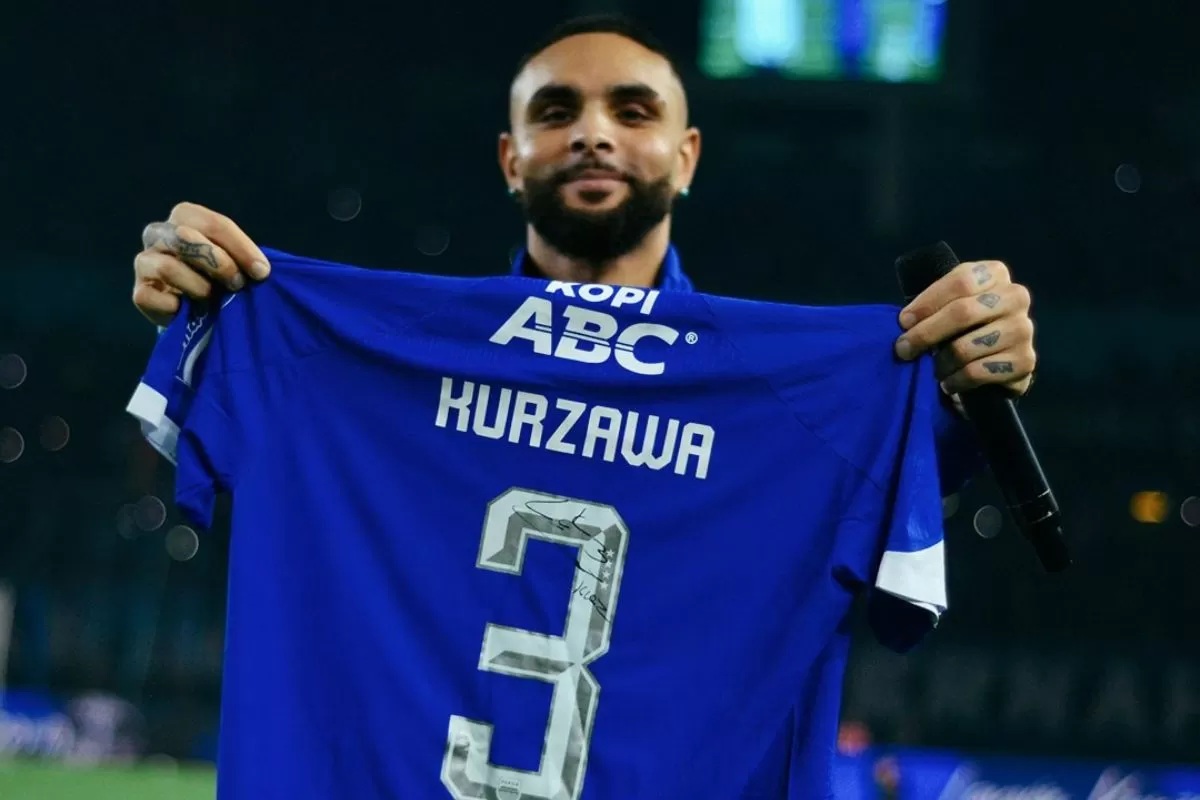 Layvin Kurzawa jadi bintang baru Persib Bandung terungkap. (Dok. Persib)