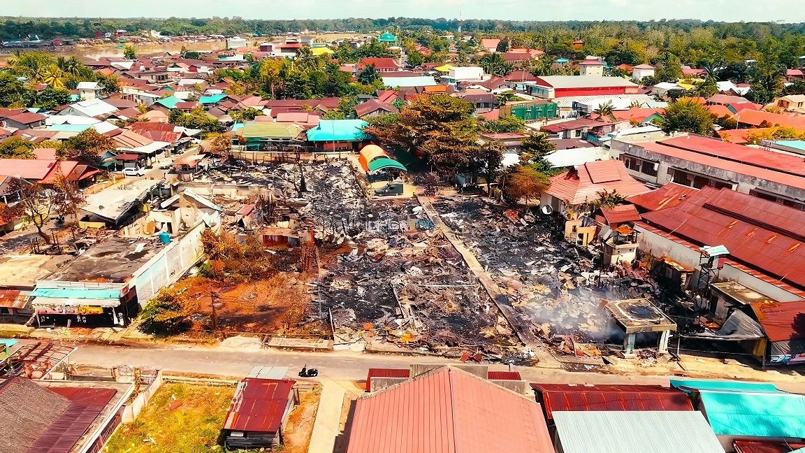 Lokasi kebakaran besar di Jalan Bungai, RT 007 RW 004, Kelurahan Kasongan Lama, Kecamatan Katingan Hilir, Minggu (25/1) malam.