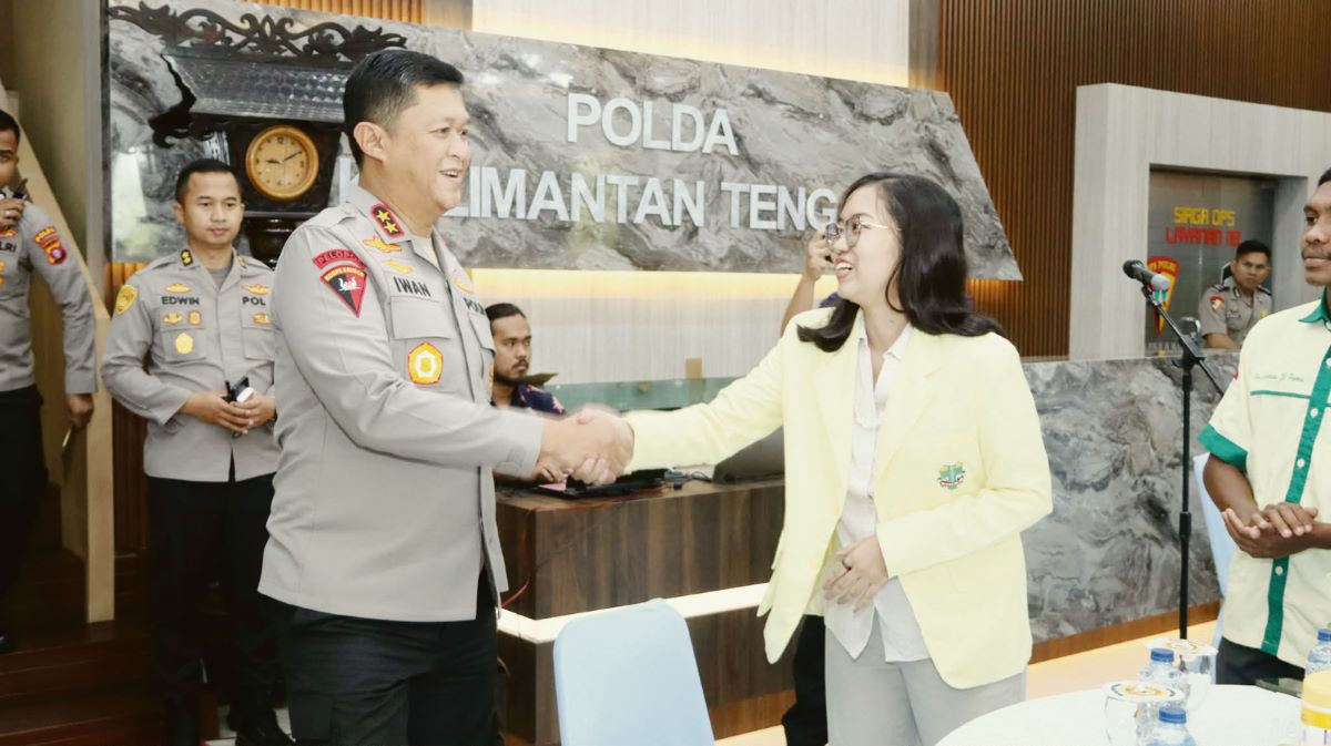 OBROLAN SANTAI : Kapolda Kalteng Irjen pol Iwan Kurniawan saat menghadiri kegiatan bertajuk Obras (Obrolan Santai) bersama Organisasi Kemasyarakatan Pemuda (OKP), Rabu (28/1/2025).