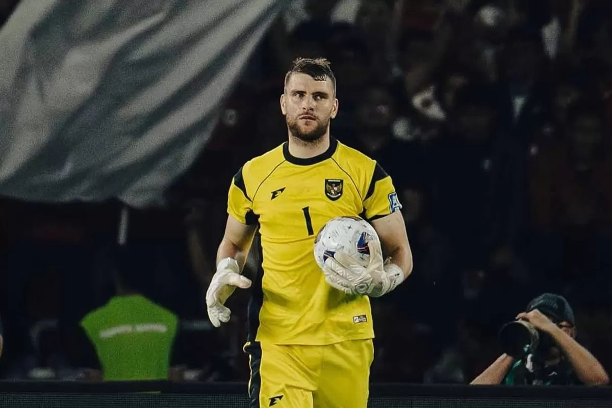 Kiper Timnas Indonesia Maarten Paes segera merampungkan kepindahannya ke Ajax Amsterdam. (Instagram Maarten Paes)