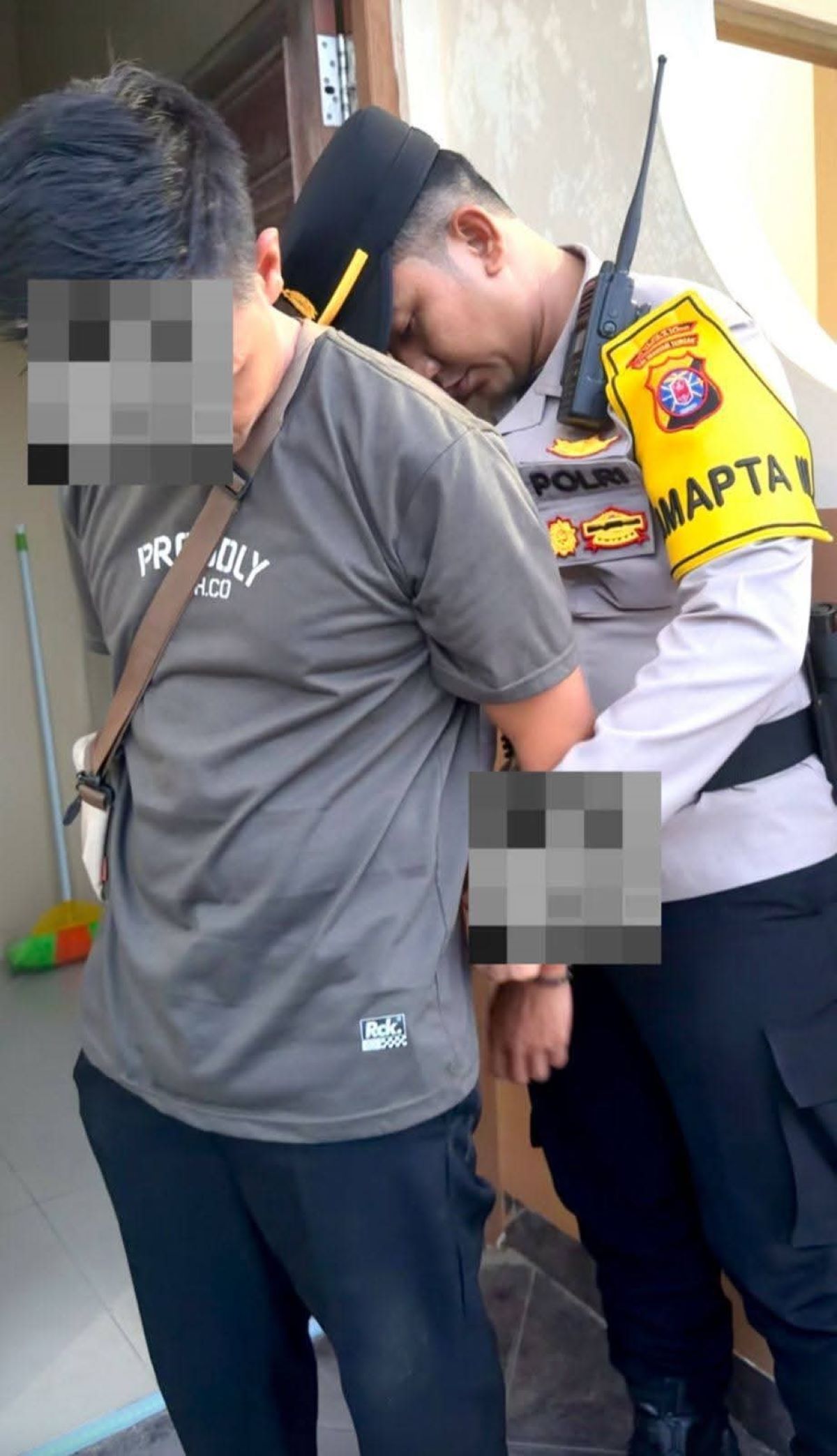 TERCIDUK : Pamapta III SPKT Polresta Palangka Raya mengamankan pria inisial MRI (30) karena mengintip penghuni kos perempuan di wilayah Kelurahan Menteng, Kecamatan Jekan Raya, Kota Palangka Raya