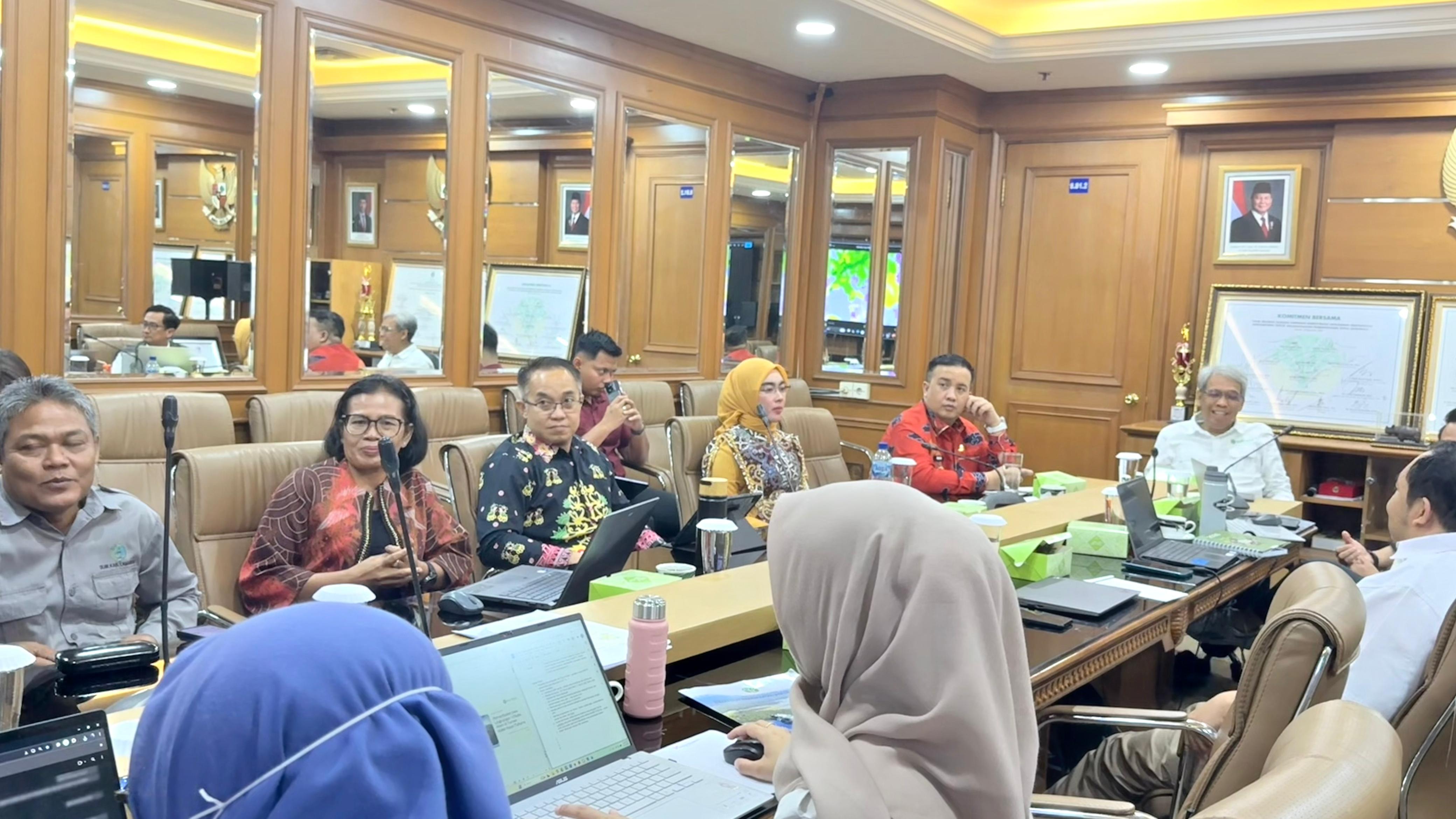 : Bupati Lamandau Rizky Aditya Putra mengadakan audiensi dengan Kementerian Lingkungan Hidup dan Kehutanan (KLHK).
