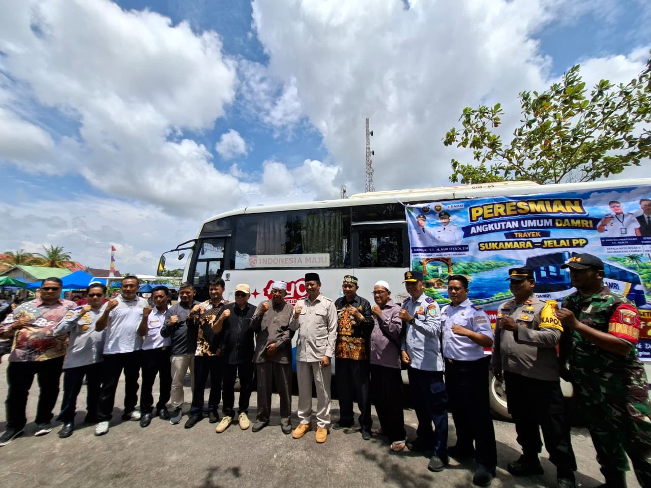 Bupati Sukamara Masduki meresmikan operasional bus Damri trayek Sukamara &ndash; Kuala Jelai.